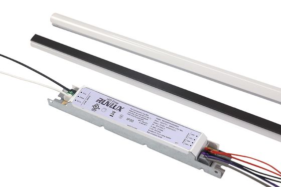 Fonte de luz LED SMD 2ft 4ft 8ft 150Lm/W Lente de PC Lâmpadas Magnéticas Kit de adaptação linear