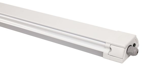 Instalação de iluminação de garagem 4FT LED à prova d'água para estacionamento e armazém de distribuição